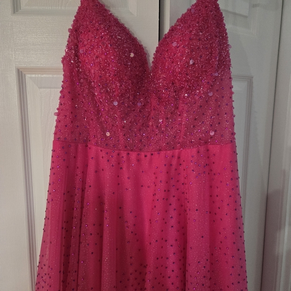 Grad dress - Picture 4 of 4